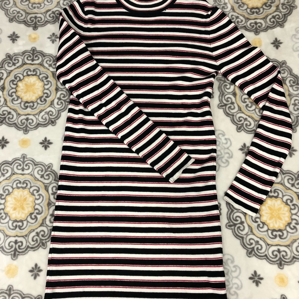 Forever 21 striped long sleeve dress